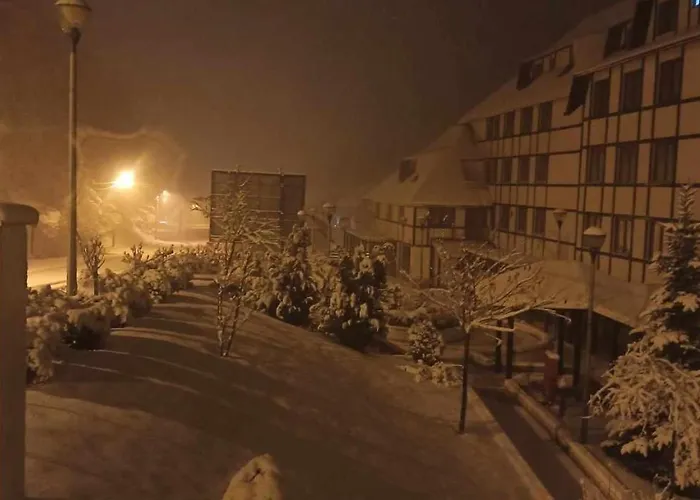 Ema, Kopaonik, - Blizu Gondole *